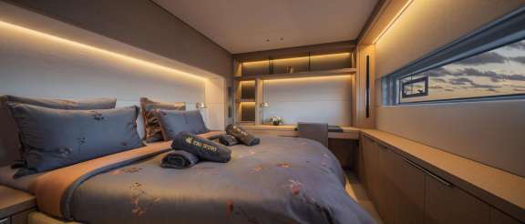 Image of Triwing Endor – Winter yacht #6