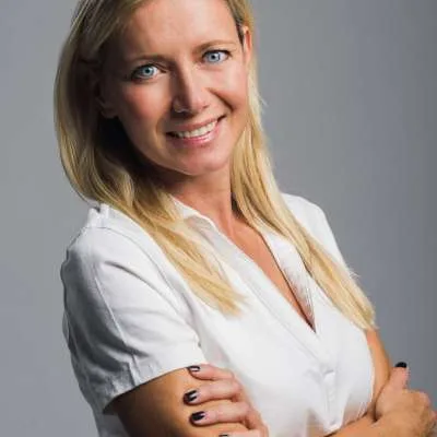 Hostess Silvia Forense