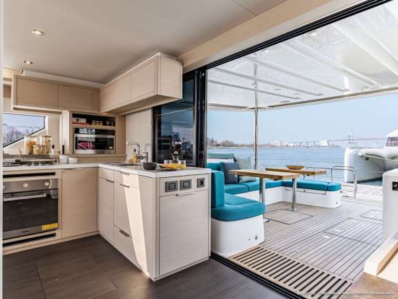 Image of SEAS THE DAY yacht #11