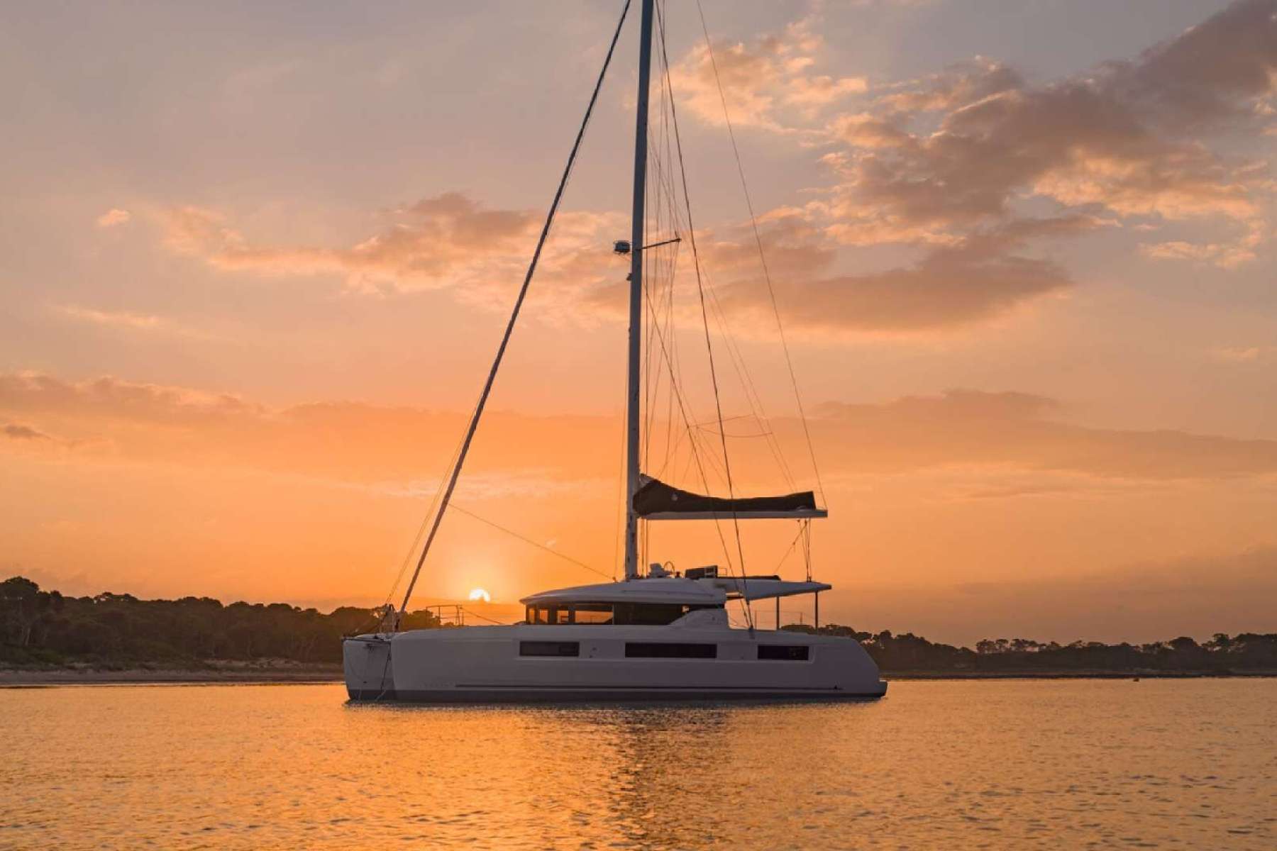 Main image of NAUTI CAT yacht