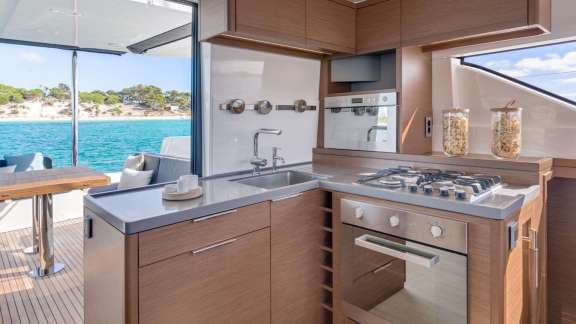 Image of NAUTI CAT yacht #7