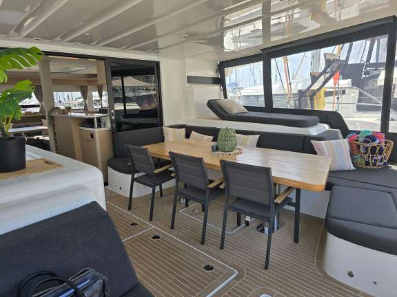 Image of TRI-WING CARIDA yacht #3