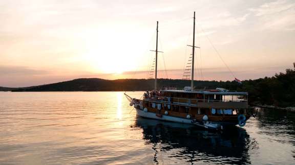 Image of NOVI DAN yacht #18