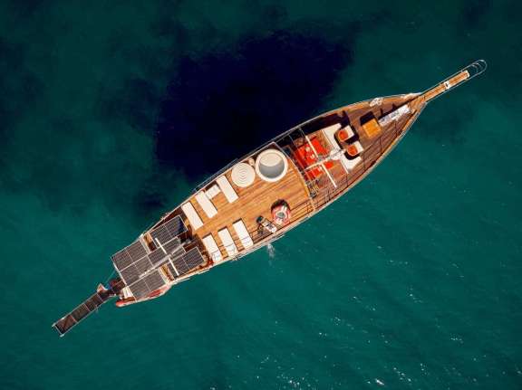 Image of TREBENNA yacht #11