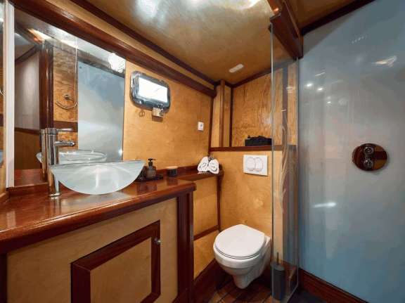 Image of TREBENNA yacht #7