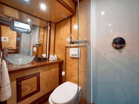 Image of TREBENNA yacht #9