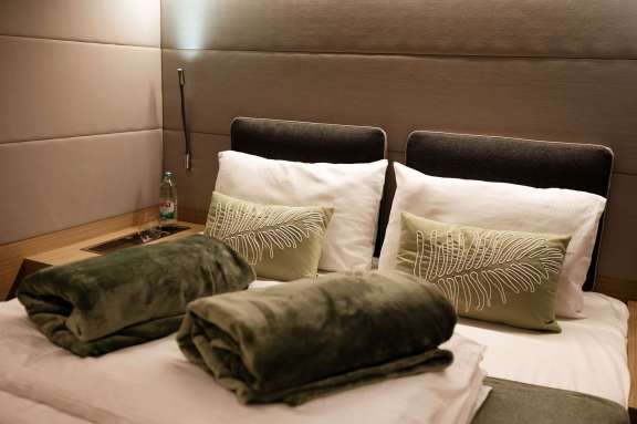 Image of LADY M yacht #9