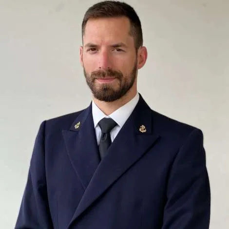 Crew of MAGIC SIX|Captain
