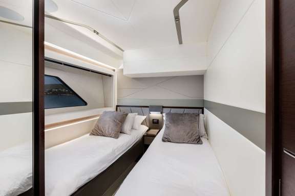 Image of X2 yacht #15