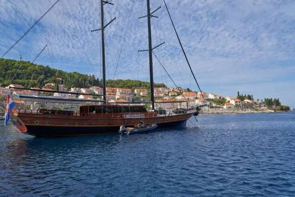 Image of Stella Maris yacht #15
