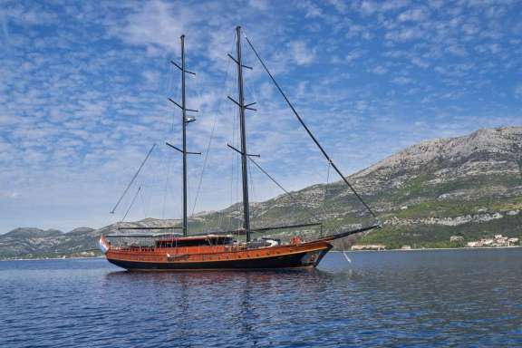 Image of Stella Maris yacht #17