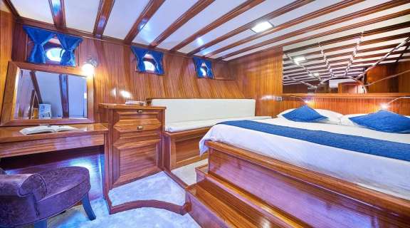 Image of Stella Maris yacht #18