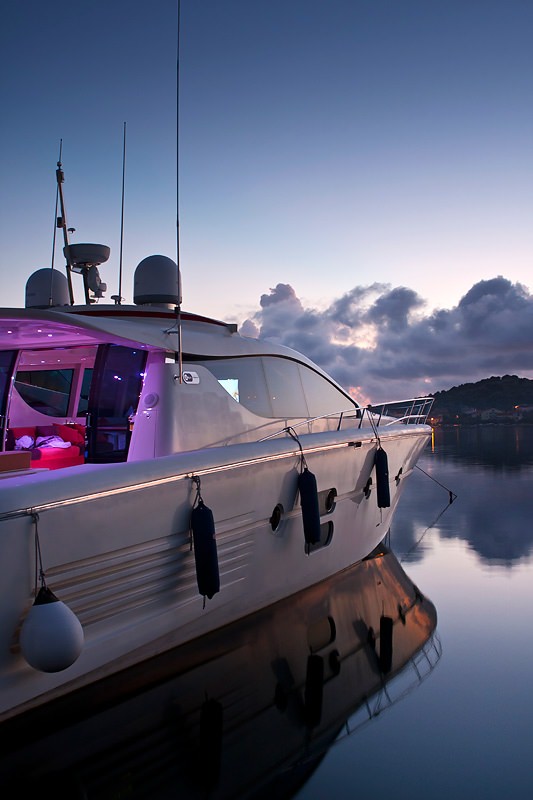 Image of SAURON yacht #9