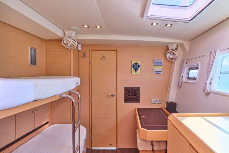 Guest cabin