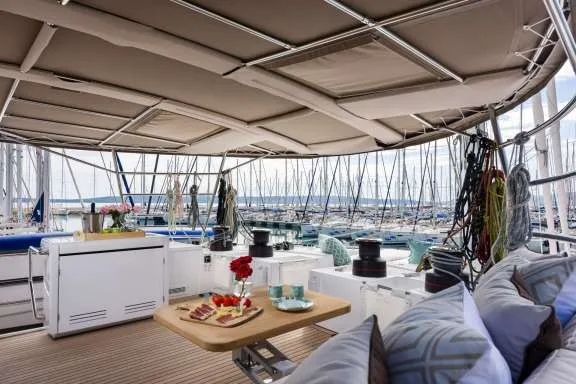 Image of OPAL (Lagoon 620) yacht #11