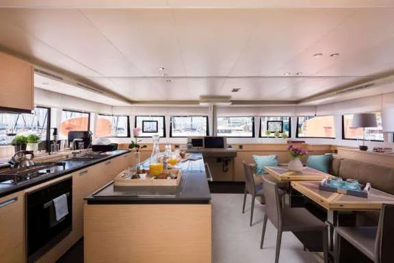 Image of OPAL (Lagoon 620) yacht #14