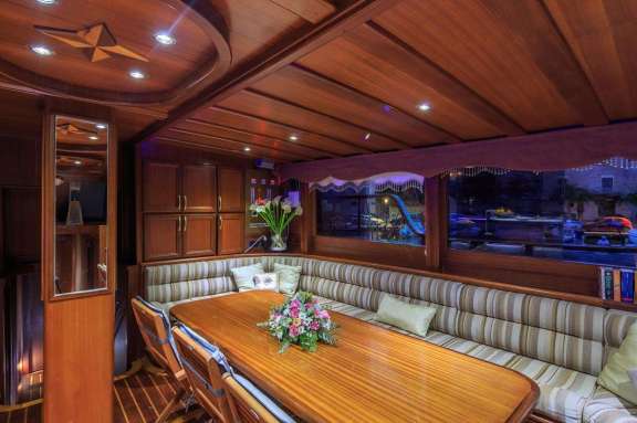 Image of Allure yacht #2