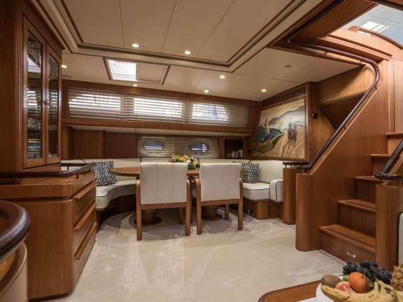 Image of Vivid yacht #3