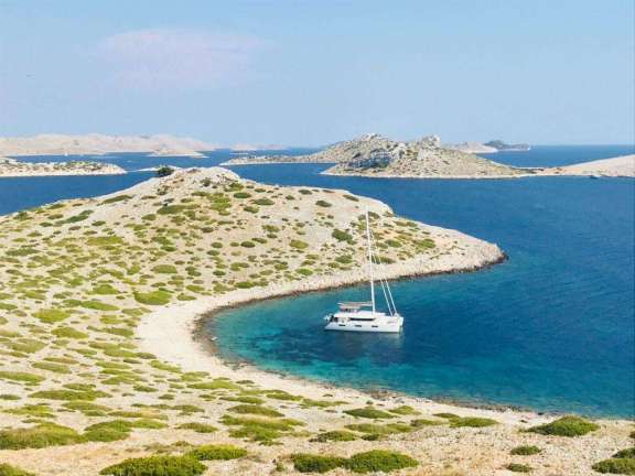 Image of ADRIATIC TIGER (Lagoon 620) yacht #13