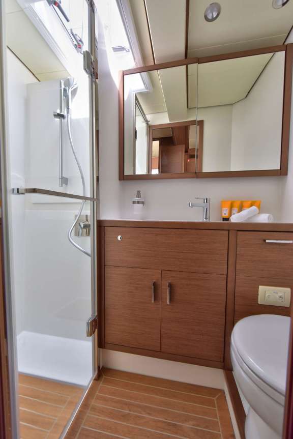 Image of ADRIATIC TIGER (Lagoon 620) yacht #4