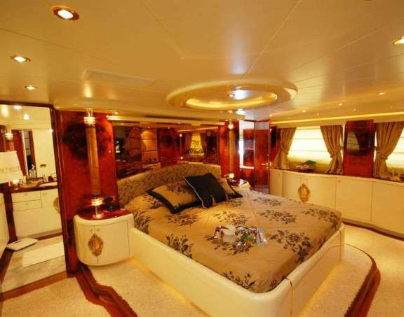 Image of CROCUS yacht #6