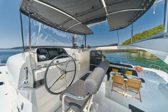 Image of Aura yacht #13