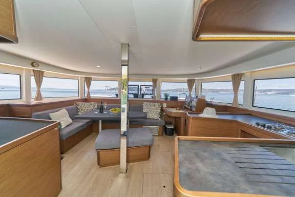Image of Aura yacht #2