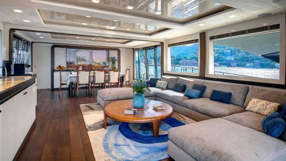 Image of Esmeralda of the Seas yacht #2