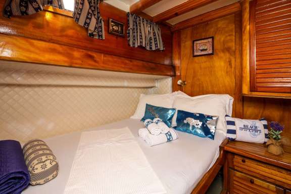 double bed cabin