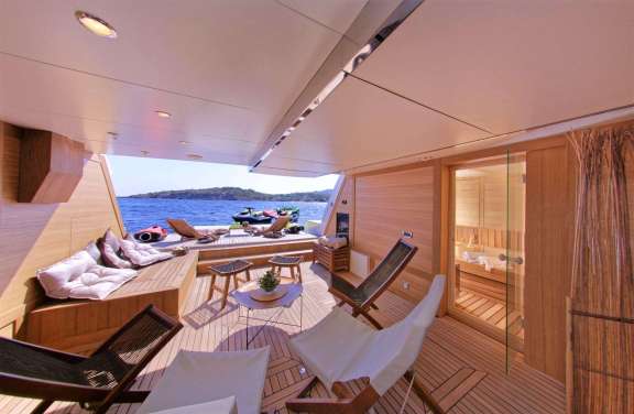 Beach Club (32 sq.m) with Sauna, Shower, Gym Equipment, Swimming Platform & Floating Island