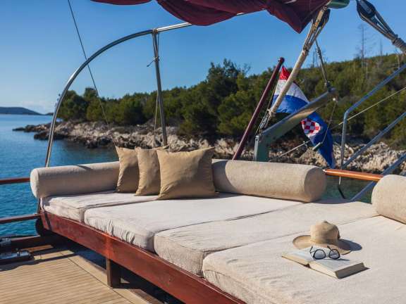 NOSTRA VITA - Aft deck