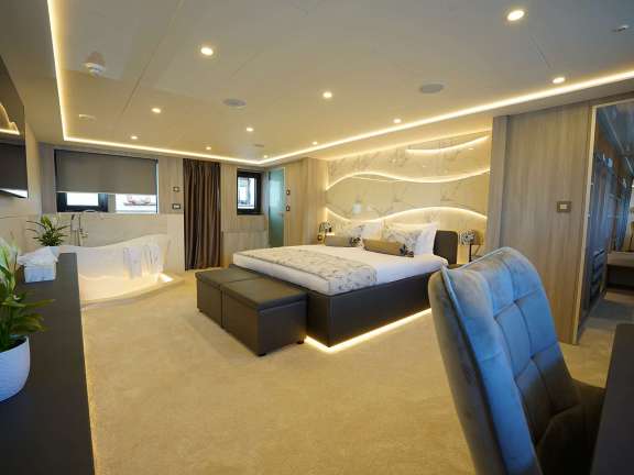 Image of Freedom yacht #14