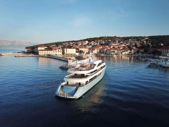 Image of Ohana yacht #10