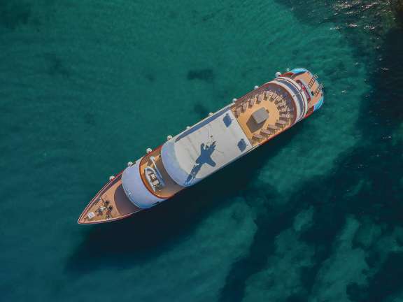 Image of Ohana yacht #12