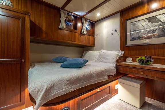 Image of Smart Spirit yacht #16