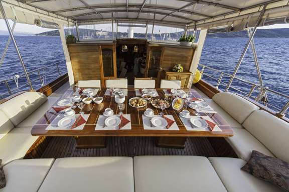 Libra - aft dining area