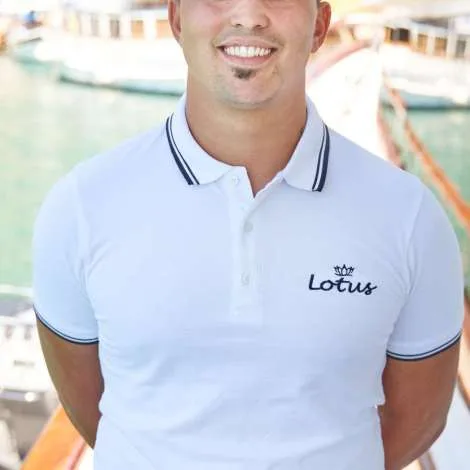 Crew of LOTUS|Captain