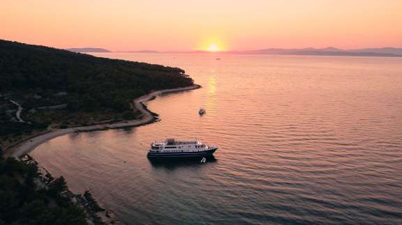 Image of LUPUS MARE yacht #11