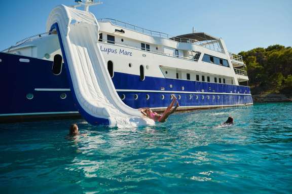 Image of LUPUS MARE yacht #17