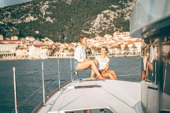 Image of AKANA (Lagoon 52F) yacht #13