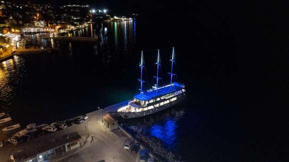 Image of Almissa yacht #15