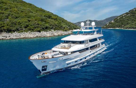 Image of SUNRISE yacht #16