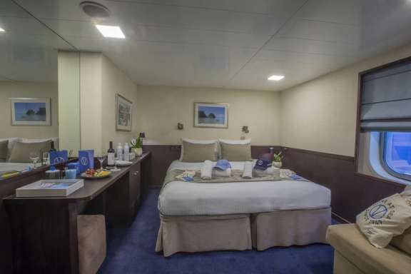 Image of Harmony V yacht #7