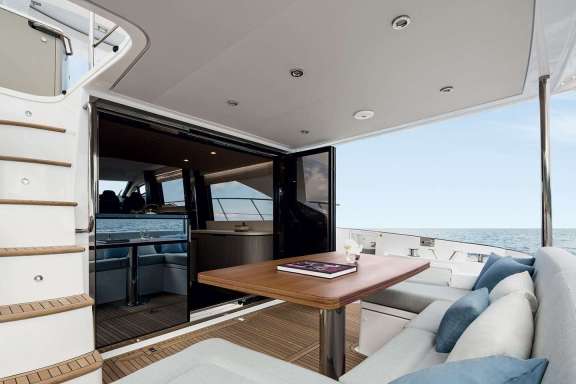 Image of BE HAPPY (Azimut 55) yacht #3