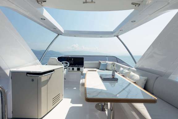 Image of BE HAPPY (Azimut 55) yacht #5
