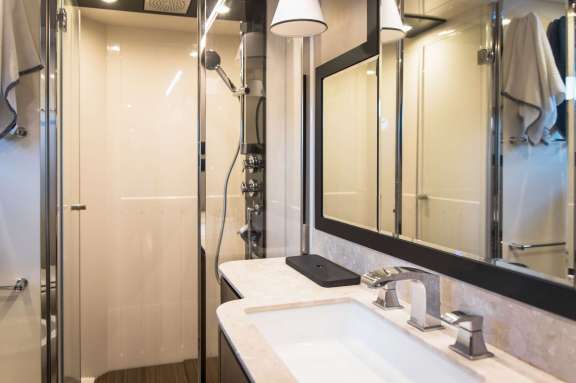 Image of BOLLINGER yacht #7