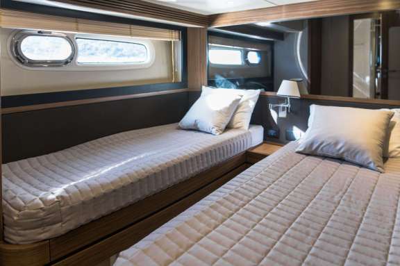 Image of BOLLINGER yacht #9