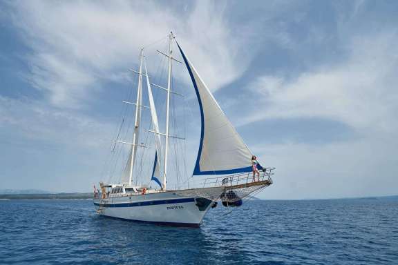 Image of Fortuna yacht #10