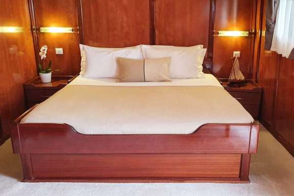 Image of LUNA yacht #14