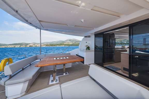 Image of GOOD VIBES ( Leopard 53 PC owner version) yacht #13